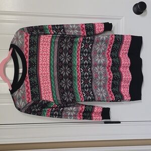 5 For 25 No Boundaries Christmas Sweater Top Medium